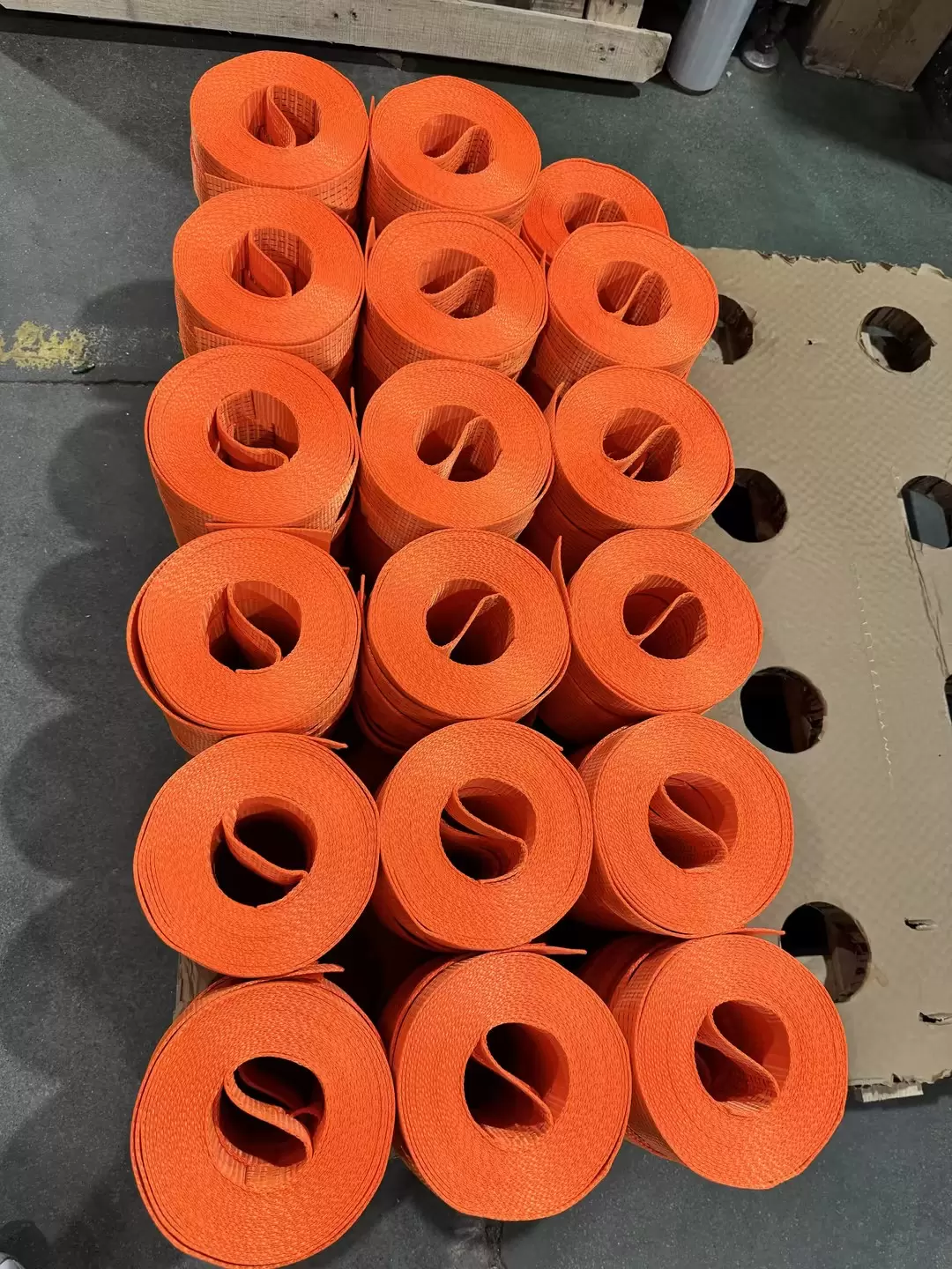 89387e12-e271-404e-8e57-e38dff16db48